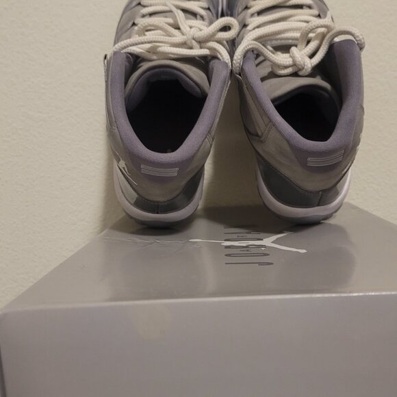 Air Jordan 11 RETRO - Picture 2 of 4